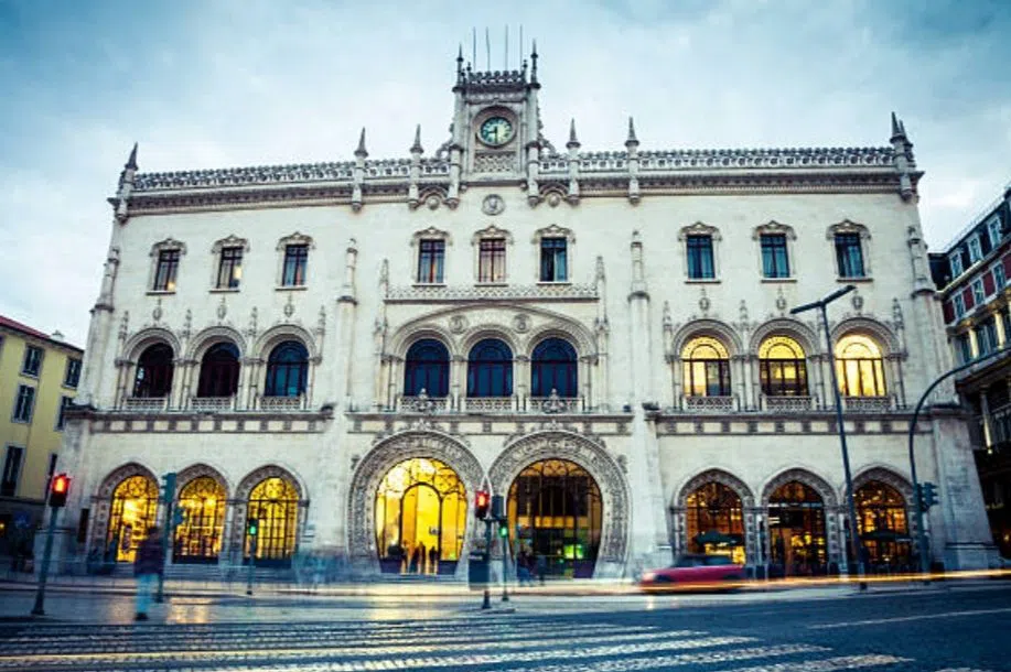 Rossio Station (CP Sintra-linjen), Lissabon