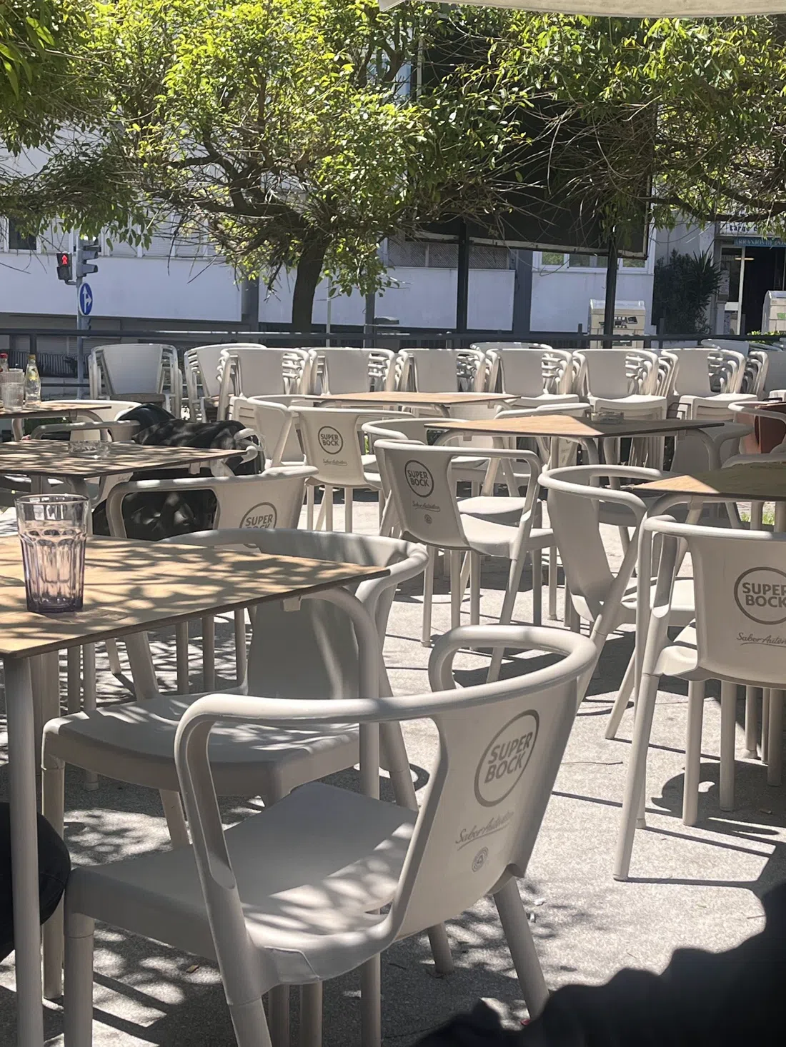 Quiosque Absurdo, Lisbon