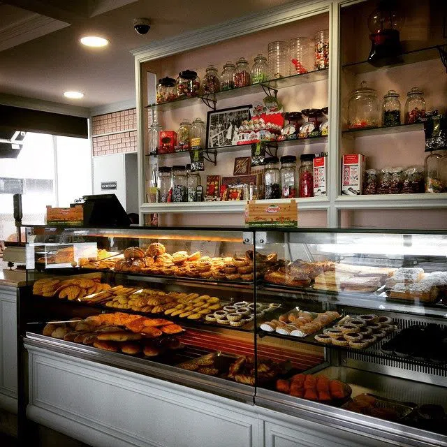 Pastelaria Aloma, Lisbon
