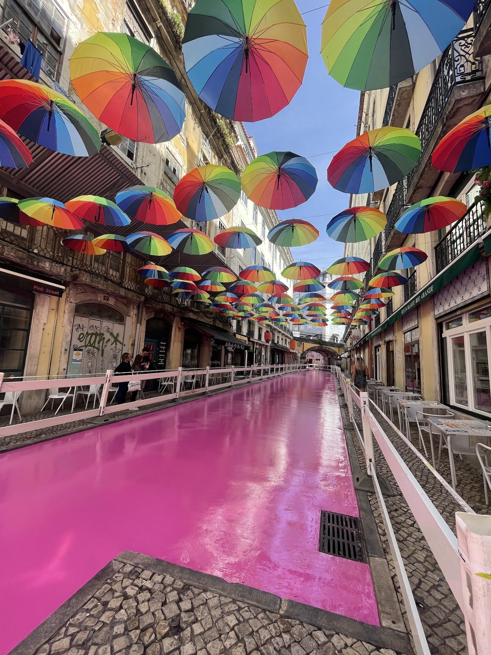 Pink Street (Rua Nova do Carvalho), Lisbon