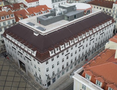 MUDE (Museum of Design and Fashion)