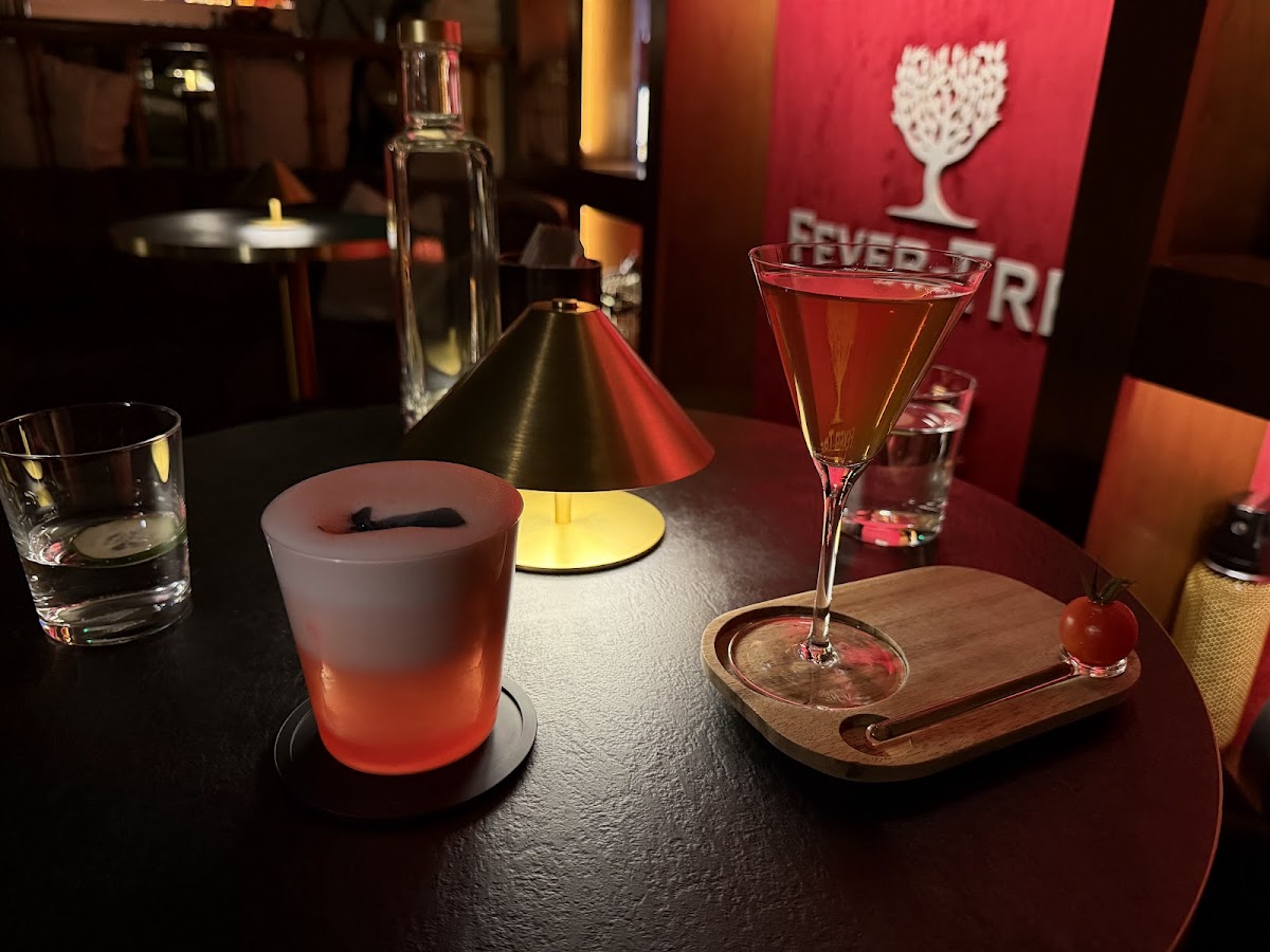 Red Frog Speakeasy — photo 4
